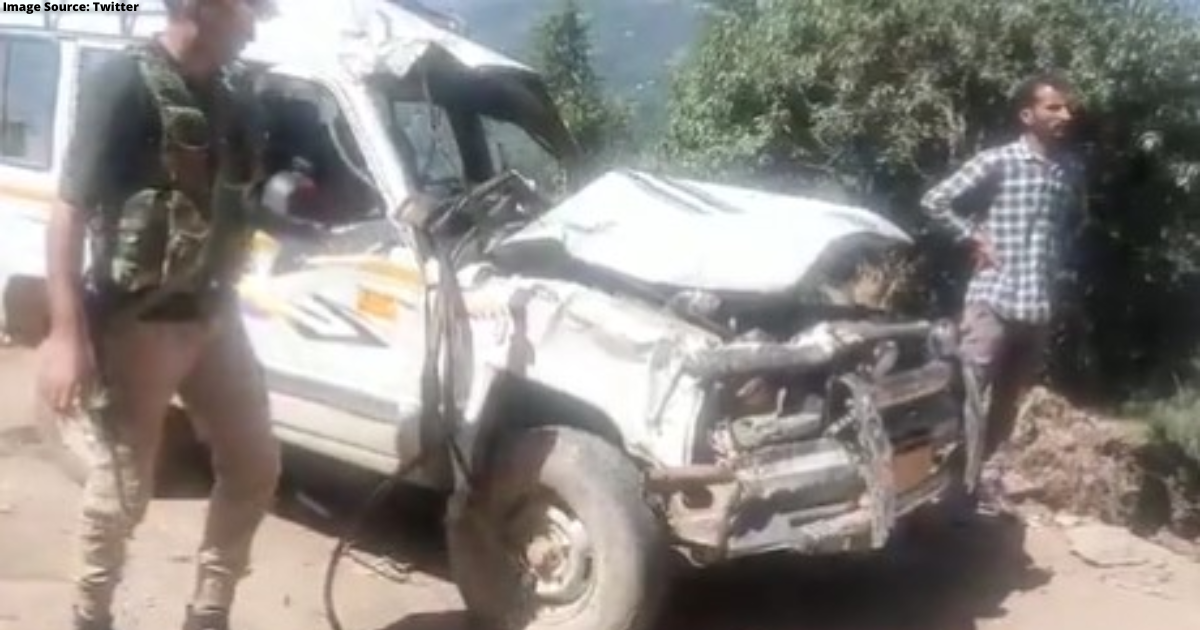 J-K: 8 injured as cab to Rajouri overturned near Magi Mohre